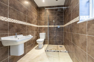 Photo 8- click for photo gallery